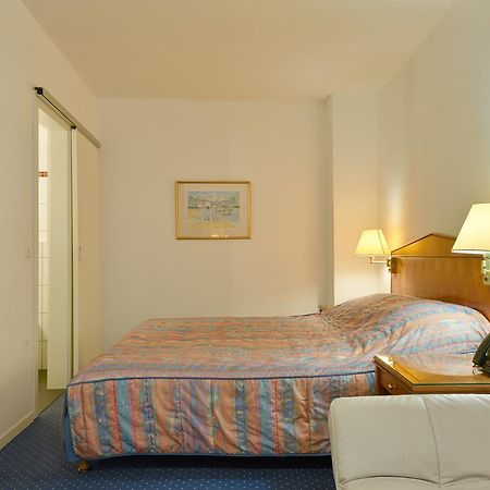 Aparthotel Hine Adon Freiburg im Üechtland Exterior foto