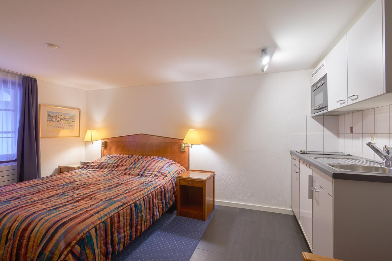 Aparthotel Hine Adon Freiburg im Üechtland Exterior foto