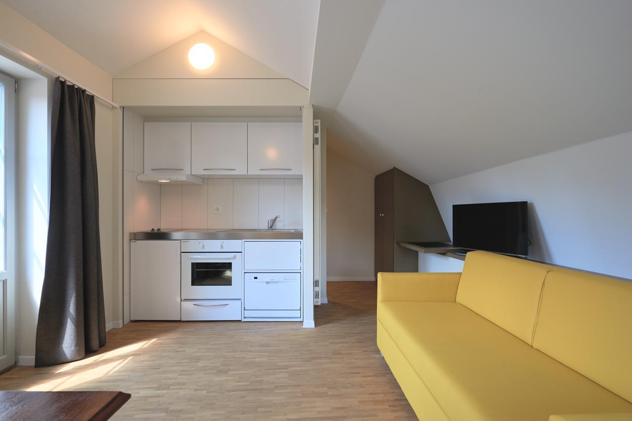 Aparthotel Hine Adon Freiburg im Üechtland Exterior foto